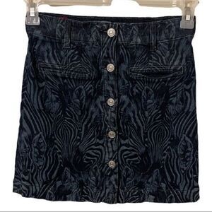 7 for All Mankind Printed Zebra Denim Skirt Size‎ 26